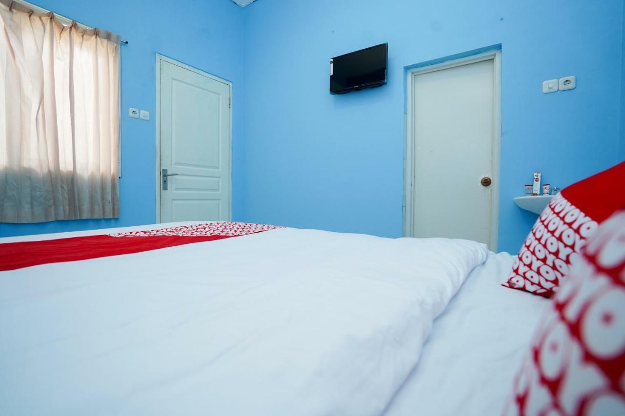 Oyo 1316 Mentari Family Homestay Probolinggo Esterno foto