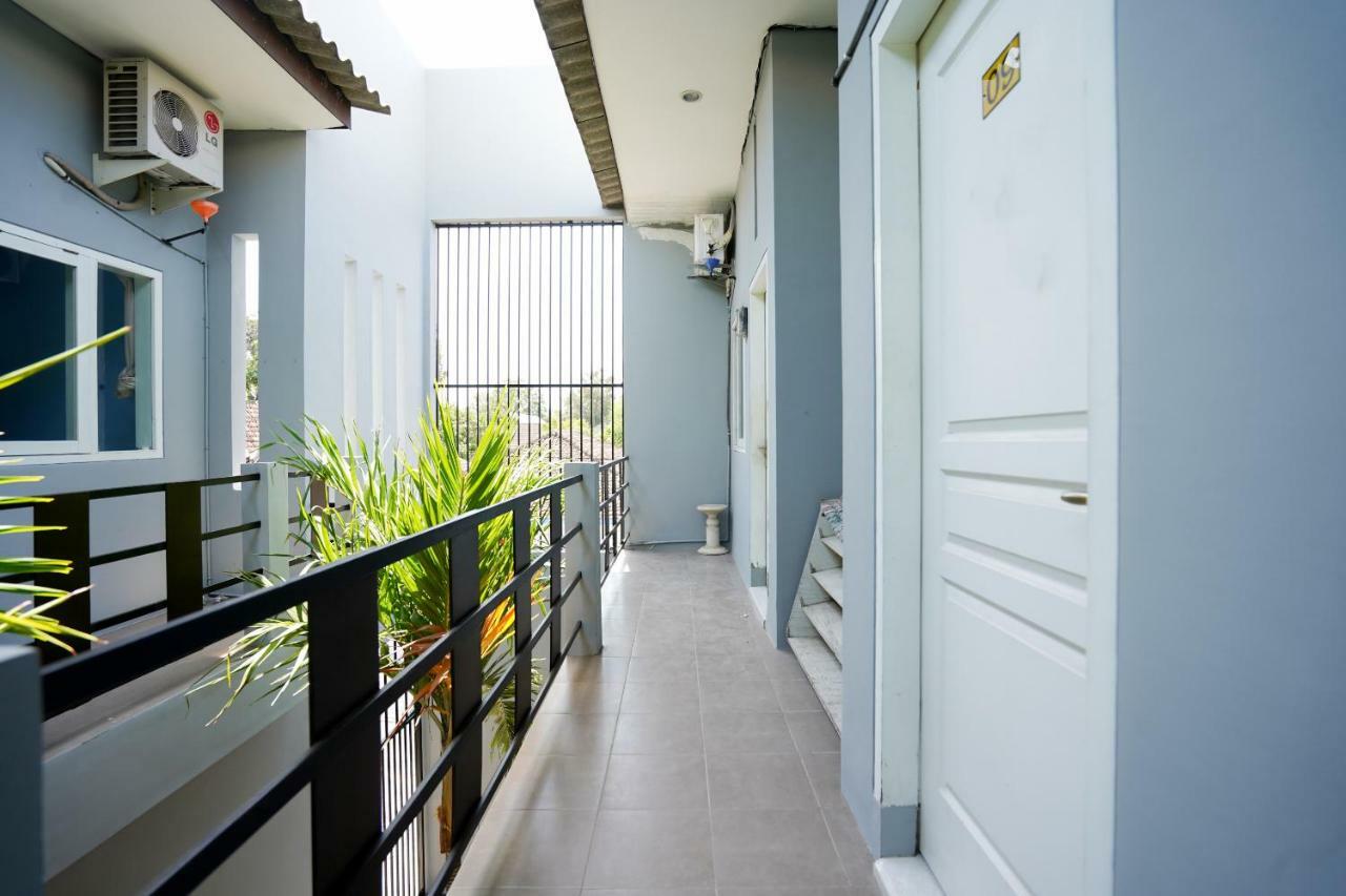 Oyo 1316 Mentari Family Homestay Probolinggo Esterno foto